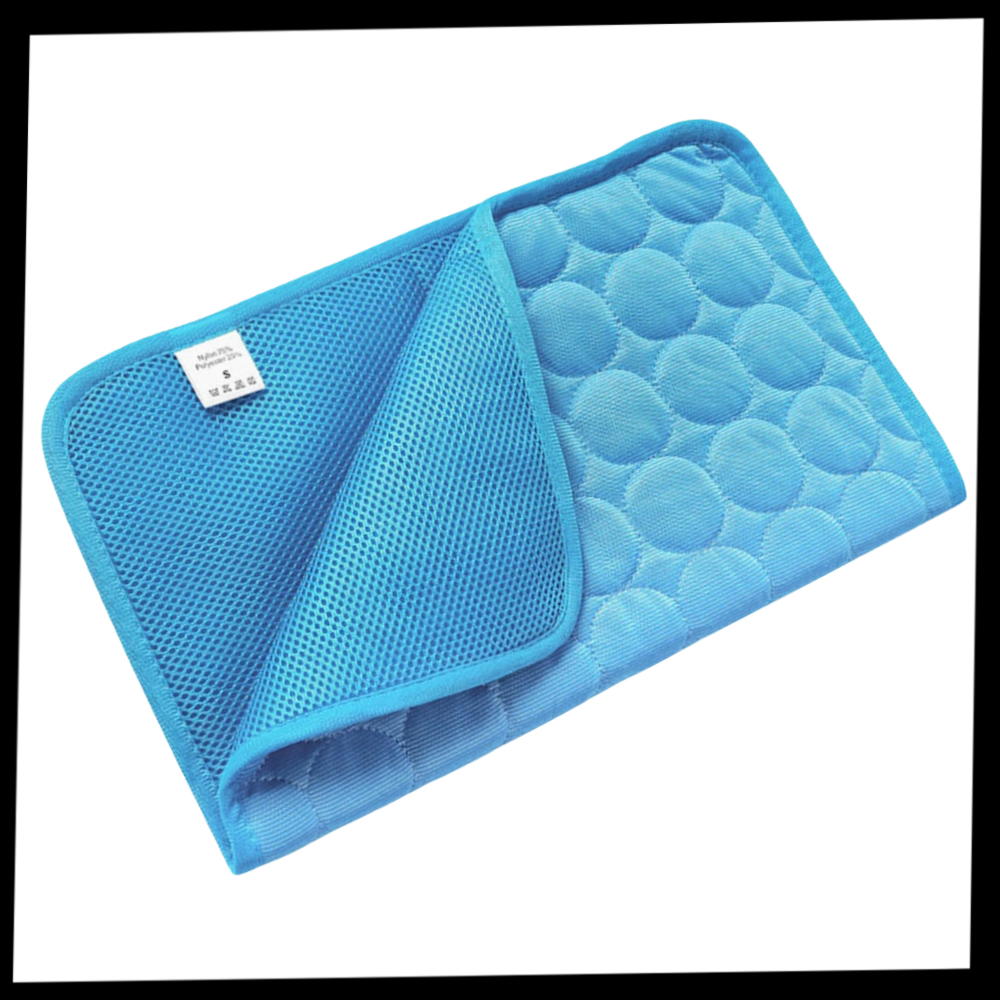 Silk Pet Cooling Pad  - Ozerty